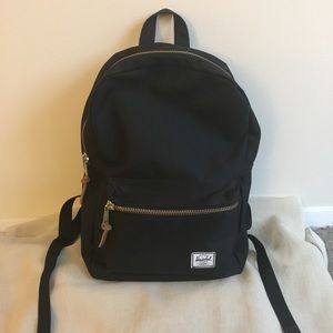 Herschel Settlement Backpack (Mid size)